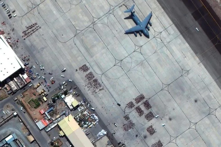 In this satellite photo released by Maxar Technologies, Kabul’s international airport is seen amid evacuations on Aug. 23, 2021. (The Canadian Press/AP-Satellite image ©2021 Maxar Technologies)