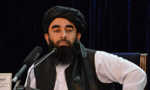 Taliban Urges Afghans Not to Flee Afghanistan, Refuses to Budge on Deadline