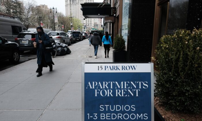Apartments are advertised in lower Manhattan in New York City on April 16, 2021. (Spencer Platt/Getty Images)