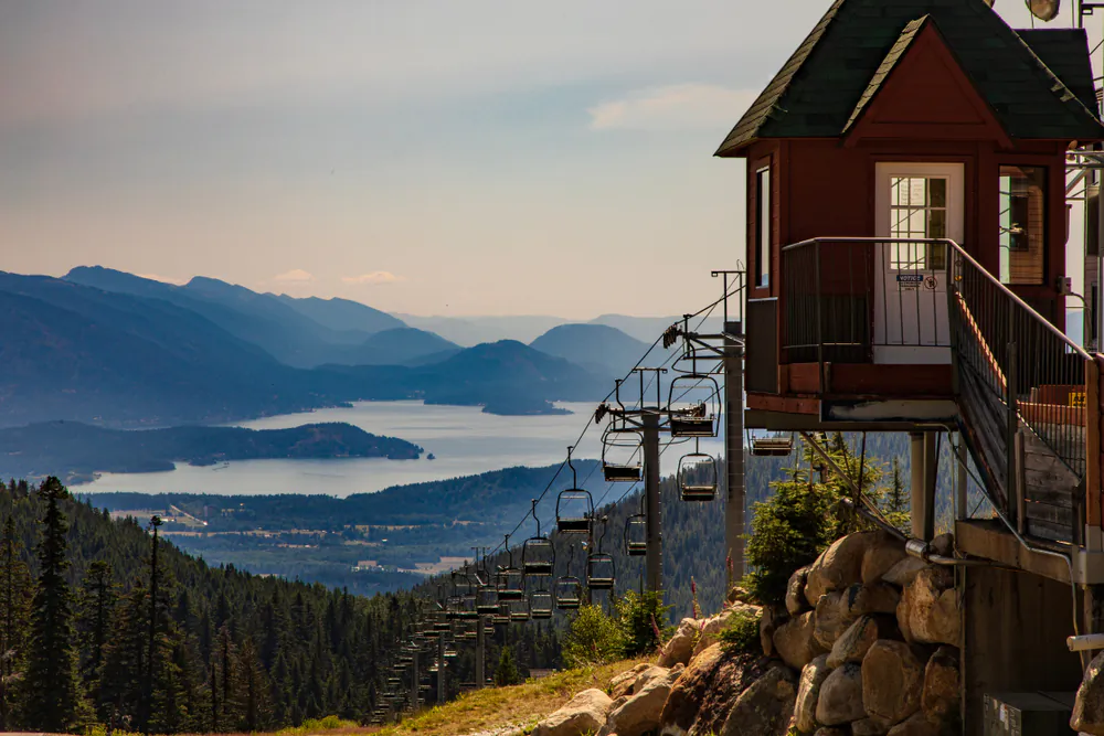 A view of Lake Pend Oreille  from Schweitzer Mountain. (James Sakaguchi/Shutterstock)