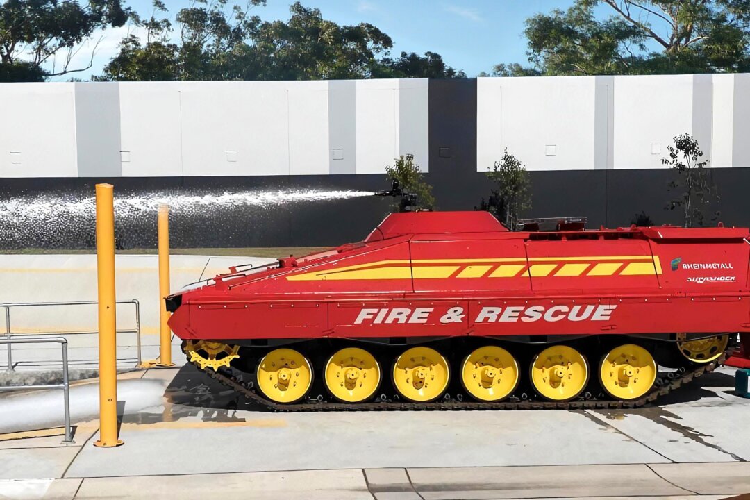 Australia Funds 5G Autonomous Firefighting Tanks | The Epoch Times