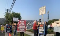 California Parents Protest School District’s Mandatory Mask Mandates