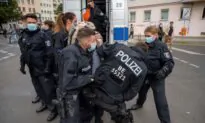 Thousands in Berlin Protest COVID-19 Measures