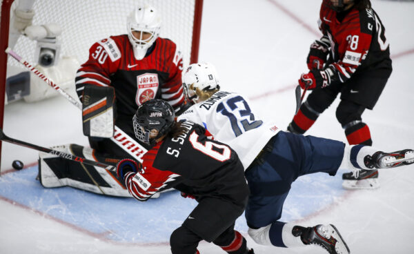 Grace Zumwinkle (13), of the United States