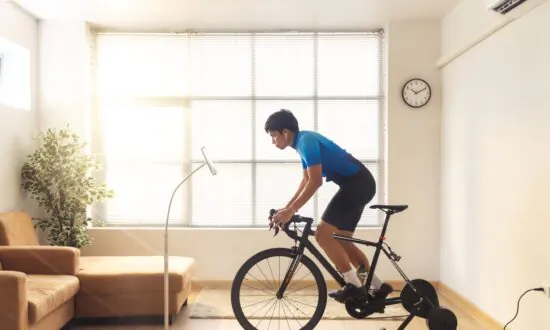 Moderate Physical Activity Linked to Reduced Risk of ALS in Men: Study
