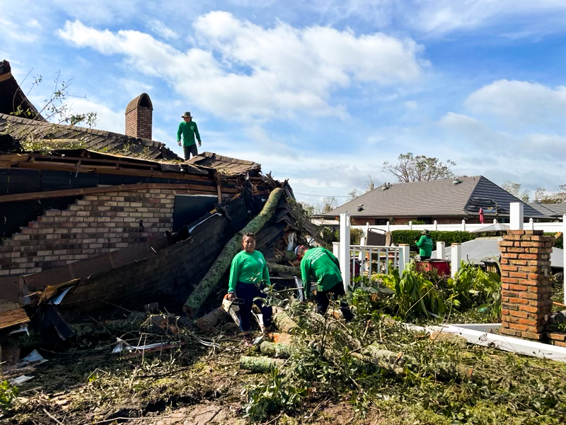 Луизиана ураган. СИП дом после урагана. Дом в Луизиане, заброшенный после урагана Катрина.
