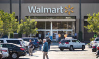 Walmart to Raise Starting Wages for US Hourly Workers