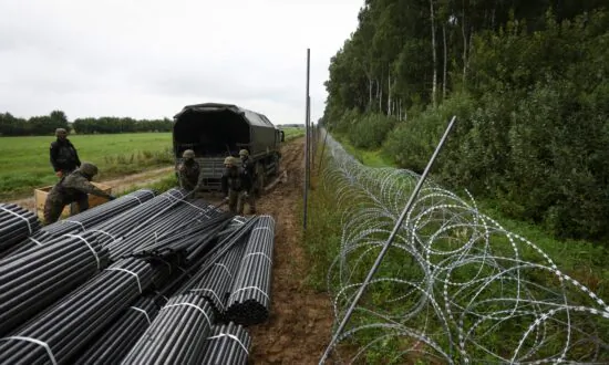 US Embassy in Belarus Advises Americans to Leave Russian-Allied Country Immediately