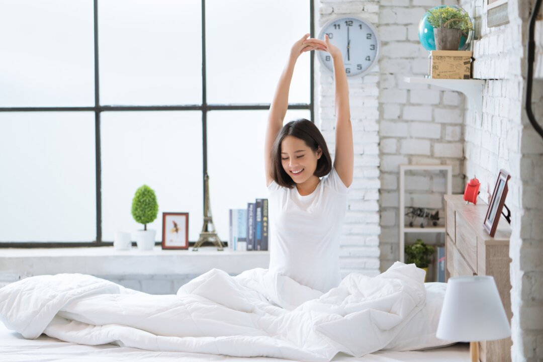 You can do almost anything you want to, such as getting up early each day, or changing your thinking, if you learn the mind-training techniques of creating good habits. (TORWAISTUDIO/Shutterstock)