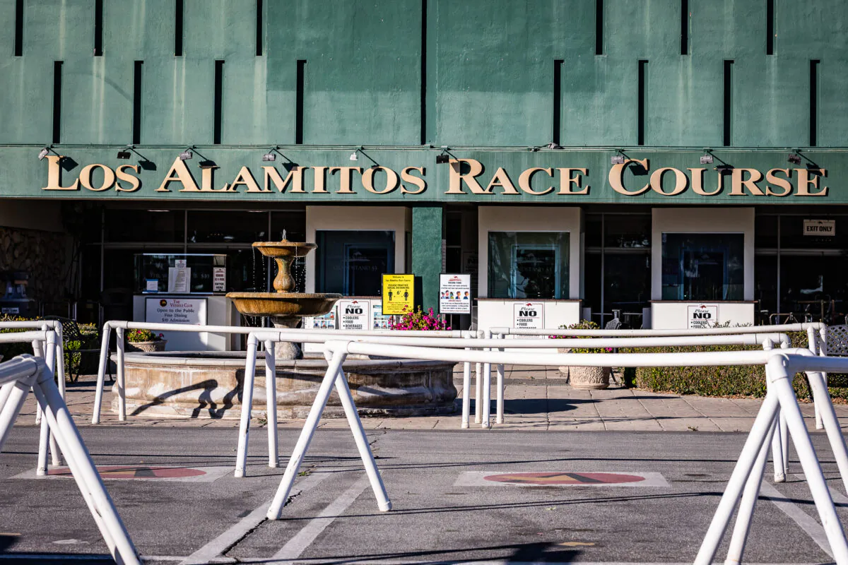 Los Alamitos Race Course in Los Alamitos, Calif., on Jan. 21, 2021. (John Fredricks/The Epoch Times)