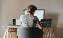 6 Gift Ideas for the Workplace