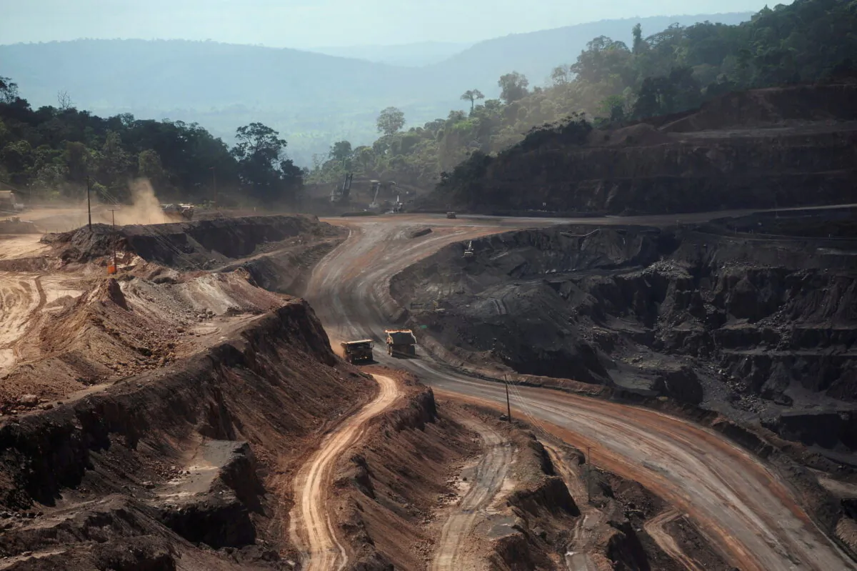 An overview of Ferro Carajas mine in the Carajas National Forest in Parauapebas, Para State, Brazil, on May 29, 2012. (Lunae Parracho/Reuters)