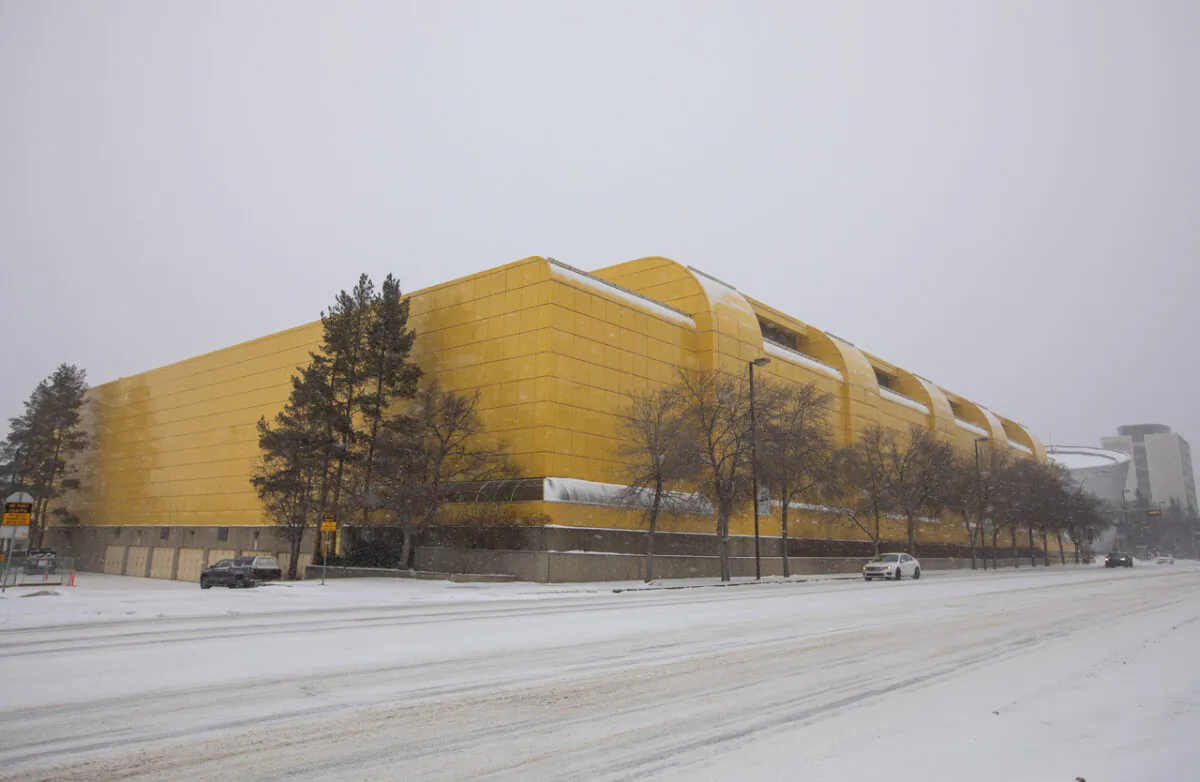 The University of Alberta Butter Dome is being turned into a field hospital to help with COVID-19 patients in Edmonton Alta, on Dec. 17, 2020. (The Canadian Press/Jason Franson)