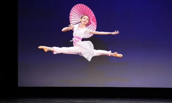 Why Chinese Dance Is Thriving Outside China