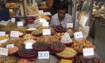 Tales of Exodus, Fear, and Hope Told at India’s Biggest Afghan Dry Fruit Market