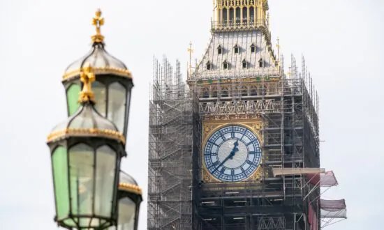 Big Ben Refurbishment Shows Off Original Colour Scheme