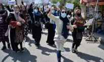 Taliban Uses Gunfire to Disperse Protest, Detains Journalists