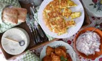 Easy Entertaining: Game-Day Eats and Touchdown Toasts