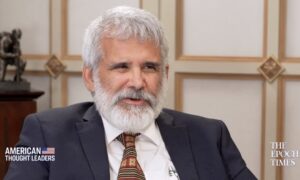 Dr. Robert Malone to Rogan: US in ‘Mass Formation Psychosis’ Over COVID-19