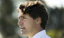 Trudeau Condemns ‘Angry Mob’ for Throwing Gravel at Campaign Rally