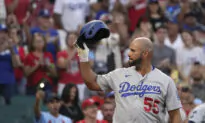 Pujols Homers in Return to St. Louis, Dodgers Top Cardinals 7-2