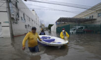 16 Die as Floods Swamp Public Hospital in Central Mexico