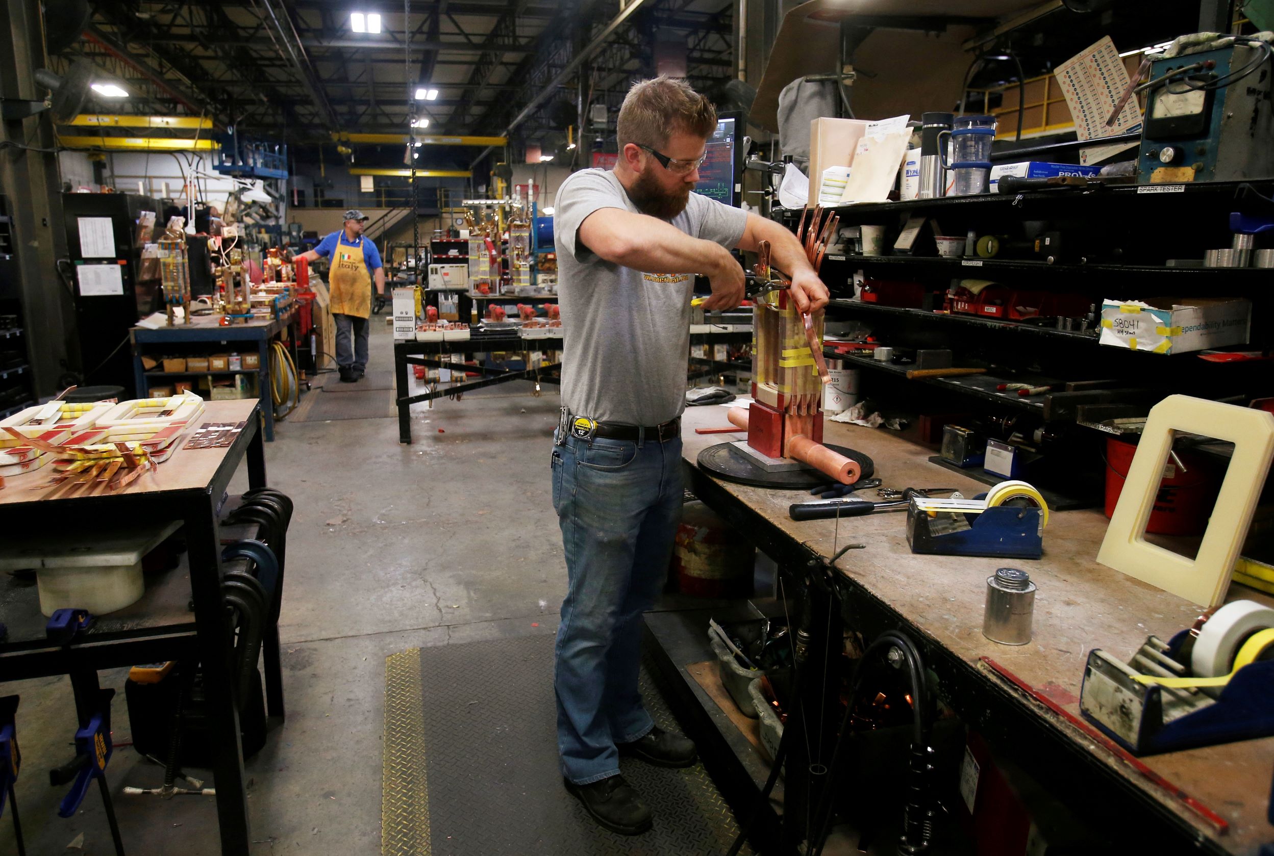 Think Tank Head Faces Backlash Over 'Offensive' Remarks About US Manufacturing Workers - Vimarsana News