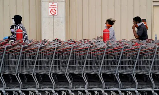 US Wholesale Inventories Rise; Inventories-to-Sales Ratio Lowest in Seven Years