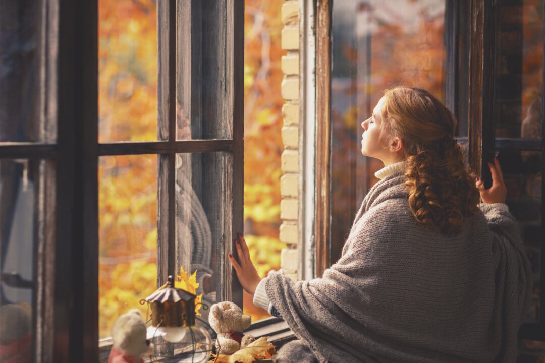 Letting go doesn't mean ignoring grief or problems, but dealing with them in a healthy way that ultimately makes us stronger and more clearminded. (Evgeny Atamanenko/Shutterstock)