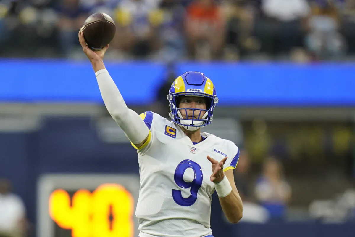 Los Angeles Rams quarterback Matthew Stafford throws a pass during the first half of an NFL football game against the Chicago Bears in Inglewood, Calif., on Sept. 12, 2021. (AP Photo/Jae C. Hong)