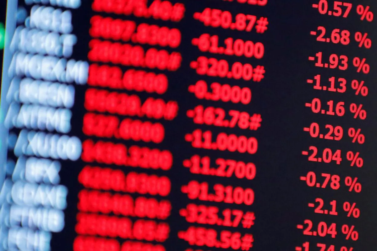 Global indices are displayed on a screen on the trading floor at the New York Stock Exchange (NYSE) in Manhattan, New York City on Aug. 19, 2021. (Andrew Kelly/Reuters)