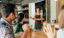 9 Tips to Get Your First Customers