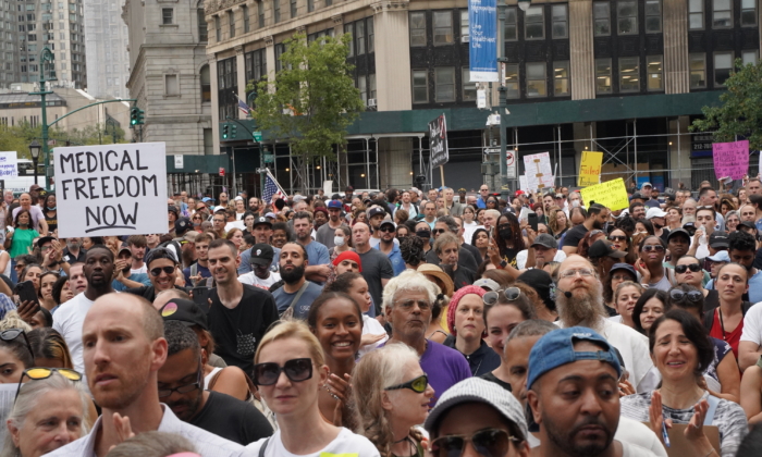 Protesters gather to oppose the new COVID-19 vaccine mandate in New York City on Sept. 13, 2021. (Enrico Trigoso/The Epoch Times)