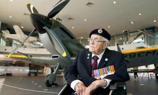 Battle of Britain: Restored Spitfire Unveiled