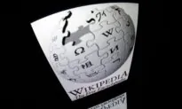 Grokipedia, Wikipedia, and the Future of Truth-Seeking Online