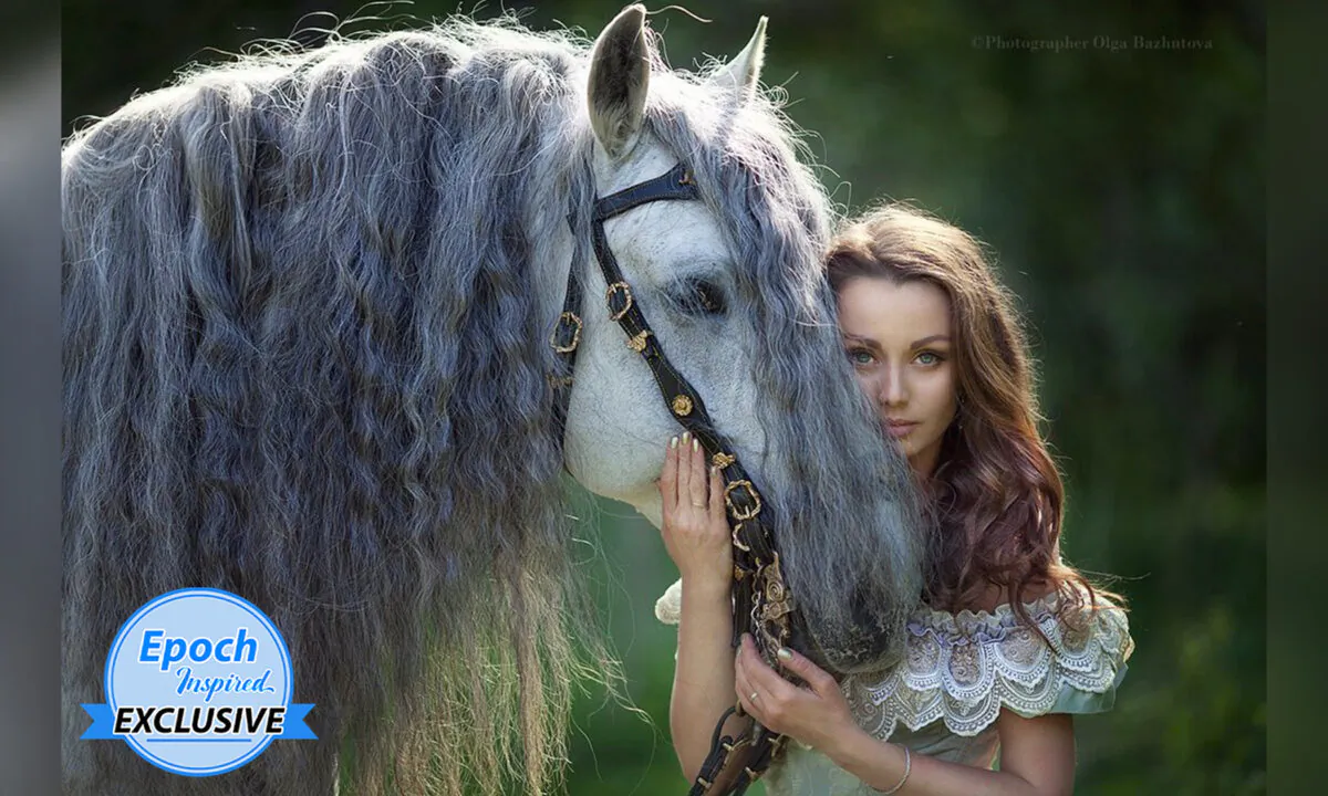 (Courtesy of Olga Bazhutova, model Ekaterina Abedini, wardrobe studio68.ru)