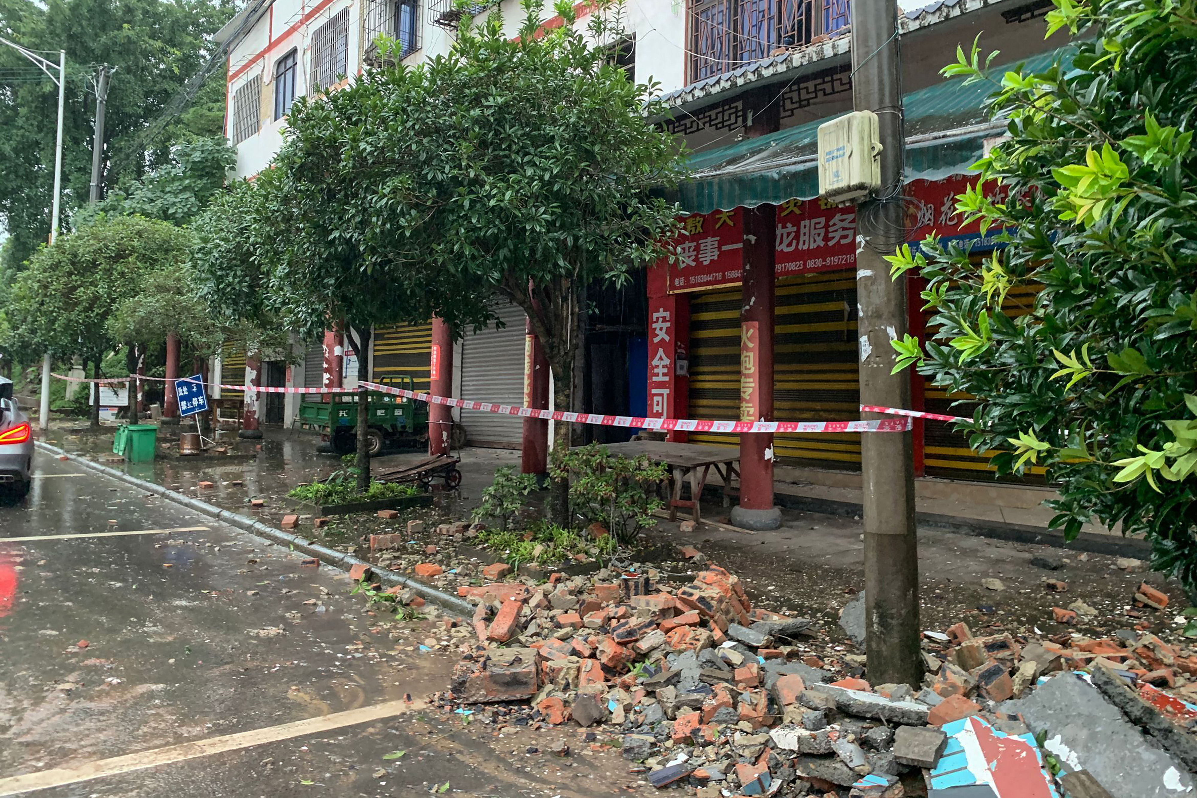 At Least 3 Dead After Earthquake Strikes Southwestern China - Vimarsana News