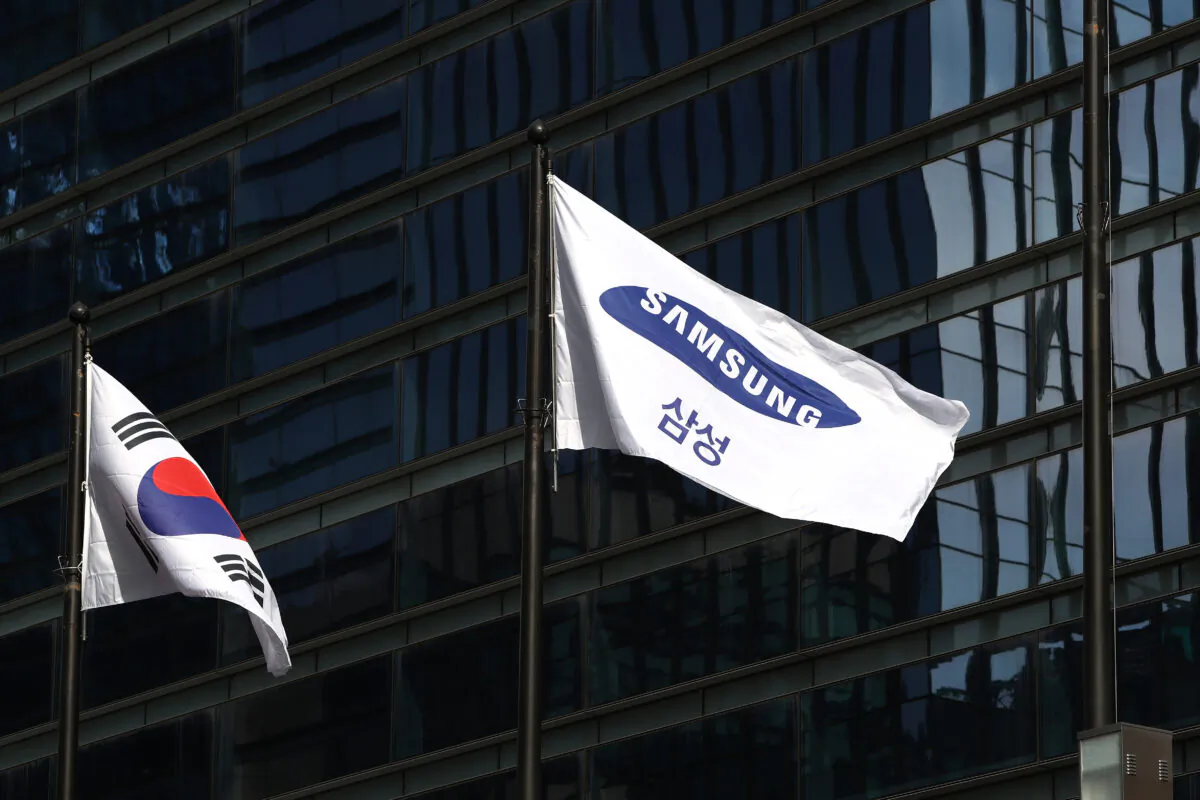 A Samsung flag flies outside the Samsung office in Seoul, South Korea on October 25, 2020. (Chung Sung-Jun/Getty Images)