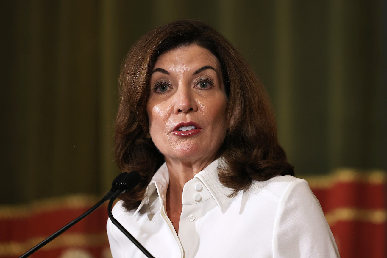 'Null, Void, and Unenforceable': NY Judge Strikes Down Governor's Mask Mandate - Vimarsana News
