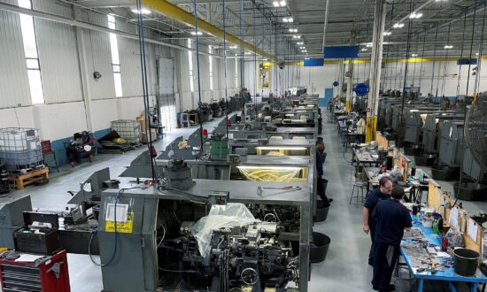 Delta Darkens US Third-Quarter Growth Views, Fed Taper Announcement Expected in November: Poll