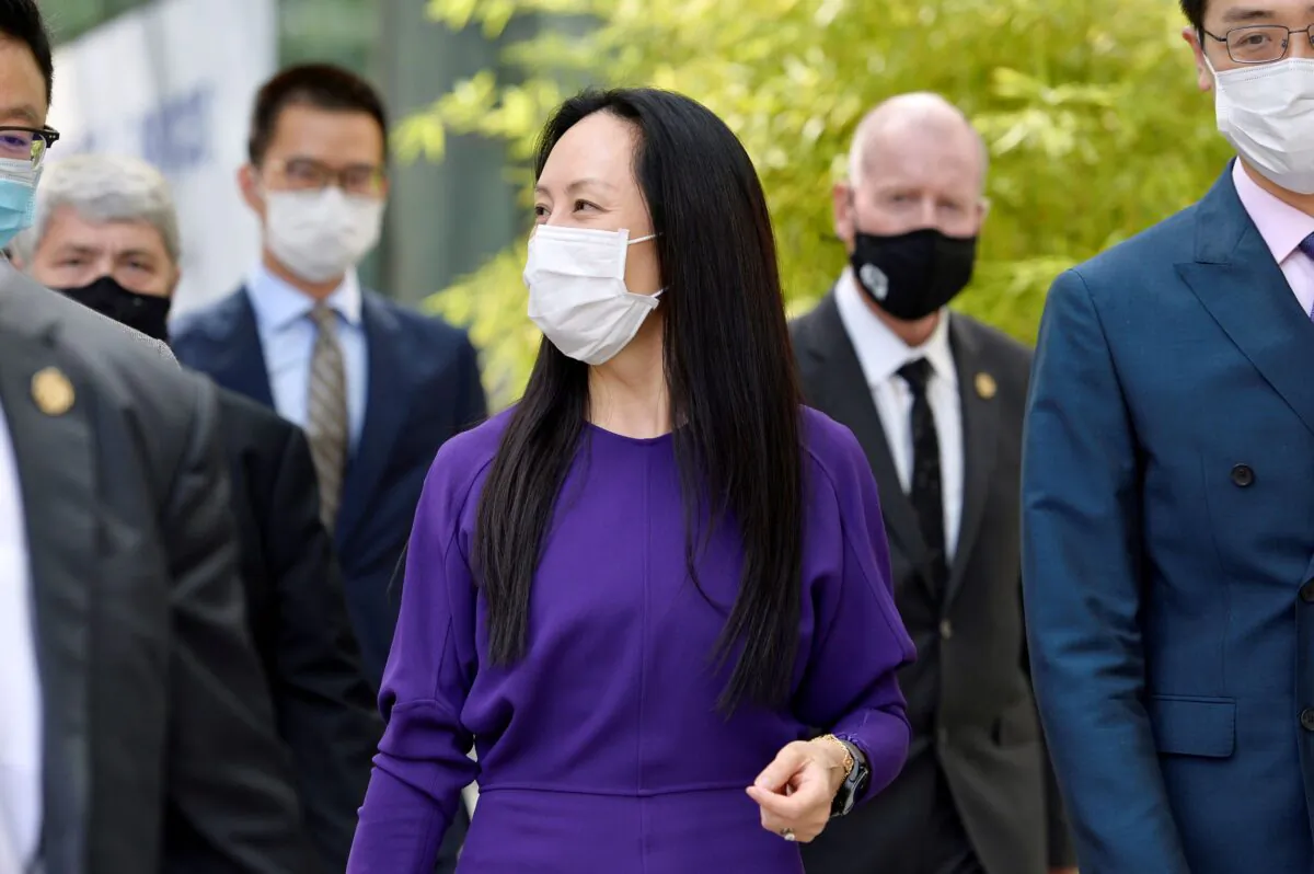 Huawei Technologies Chief Financial Officer Meng Wanzhou returns to a court hearing following a lunch break in Vancouver, Canada on Aug. 18, 2021. (Jennifer Gauthier/Reuters)