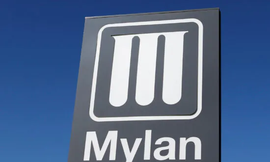 Former Mylan Executive Pleads Guilty to Insider Trading
