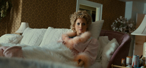 Tammy Faye in the lap of luxury
