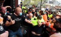 Protest Erupts as Australian Construction Workers Call on Union to ‘Stand Down’ Over Vaccine Mandate
