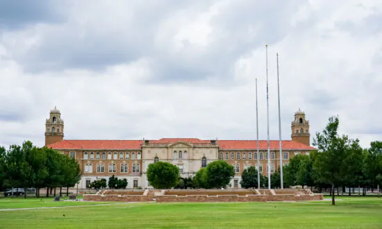 Texas Tech Makes History With Nation’s First Full-Scale Operational Oil Rig on Campus