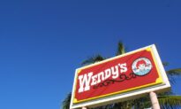 Largest Shareholder of Wendy’s Exploring Buying Fast Food Chain Amid Rising Costs