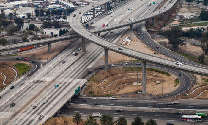 The 91 Freeway in Riverside, Calif., on Jan. 11, 2013. (John Fredricks/The Epoch Times)