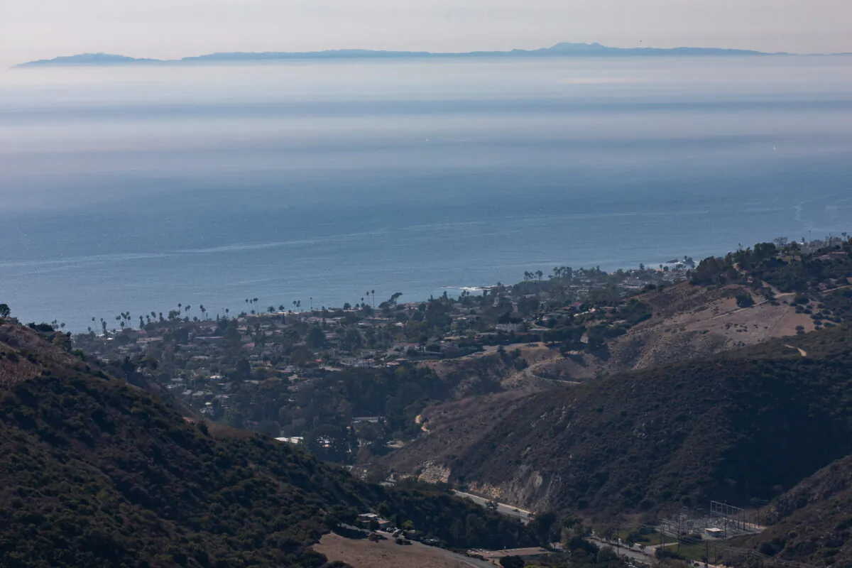 Catalina Island, seen from Laguna Beach, Calif., on Oct. 5, 2020. (John Fredricks/The Epoch Times)