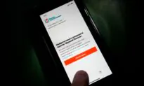 Apple, Google Raise New Concerns by Yanking Russian App