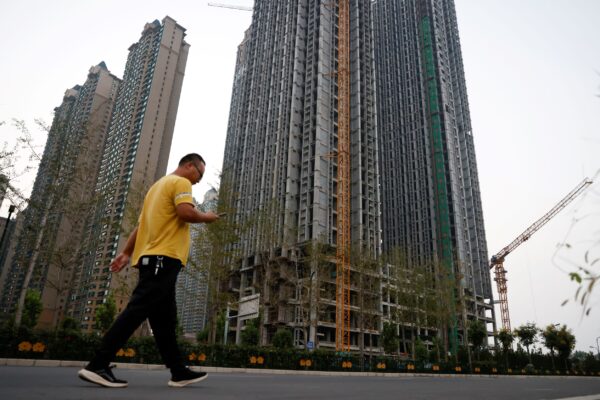 Asian Shares Perk up but Evergrande Jitters Keep Investors on Edge 4 unfinished-residential-buildings